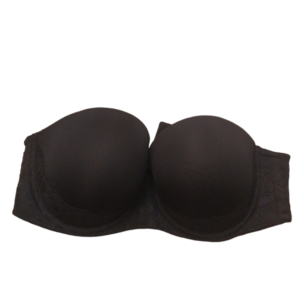 Torrid Black Lace Push Up Strapless Bra. Size 42DDD